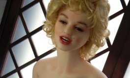 日本LifeDoll娃娃（モンロー.レインボー愛ボディ）【转载】