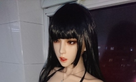 原味的凯拉？ 170 零下20度的泳装和制服