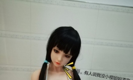 小蝶的蓝白条纹
