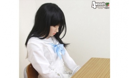 4woods（四木），理々香(Lilica)、葉つ季(Hatsuki)、理々香眠り(Sleeping Lilica)... ...