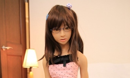 TROTTLA EyewearandLovelyTwinsAct2【转载】