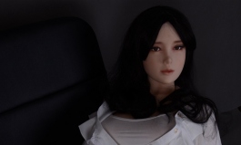 这位面试的素人，能否入选ＡＶ社的第５位女优...