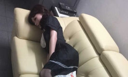 自嗨的lite美眉