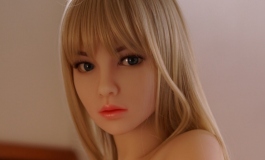 Sexy金髮Natasha