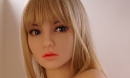 Sexy金髮Natasha