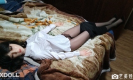 与迷醉的凯拉妹子亲密接触~
