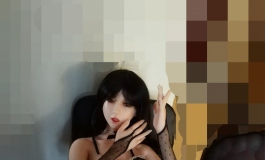 原谅我不能站着为你服务，只能跪着了