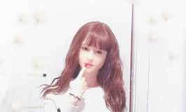 冬日暖暖毛衣，看到这样的清纯女孩，喜欢吗？
