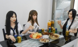 娃娃们聚餐（161媛媛 168+凯拉 170佳馨）