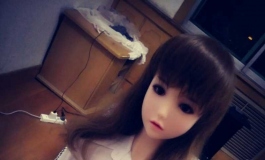 爸比，可以抱抱我吗？(๑• . •๑)