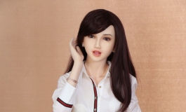 大佬们，这是我女朋友@刘颖