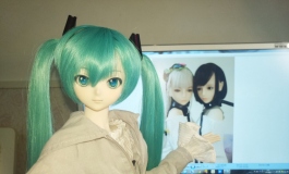 收拾屋子，结果发现，我竟然还有MIKU