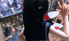 这件衣服布料有点少!!!∑(ﾟДﾟノ)ノ