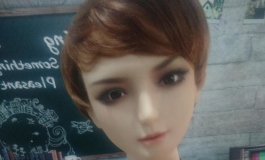 短发女教师，自拍照