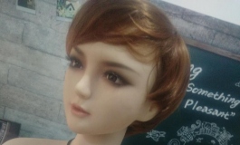 短发女教师，自拍照
