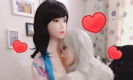 凯拉姐姐和凌涵妹妹抱抱，超有爱~