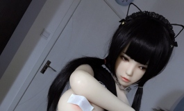 黑色蕾丝童颜巨乳