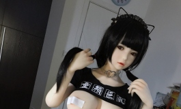黑色蕾丝童颜巨乳