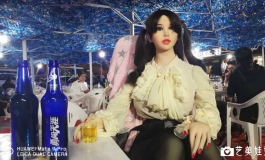 呵呵，带瑶瑶出去喝啤酒撸串儿！