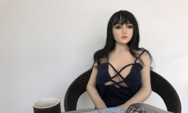 有美女相伴的下午茶