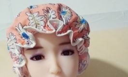 暴力测试TPE娃娃，姿势和拉伸