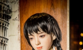 清纯的智慧美美~还是学生装好看呀~小鞋子好可爱