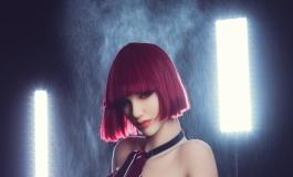 #首届摄影大赛#【自由组】红黑酷girl硬照