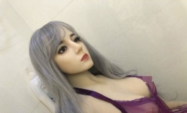 马桶上穿情趣内衣的少妇 微瑕疵优惠哦