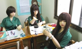 #首届摄影大赛#【自由组】课本与教室间，寂静的下午