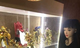 玩玩具的那么开心 殊不知自己也是个玩具