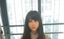 娃友秀：俏皮打扮，嘟嘴卖萌忒可爱！