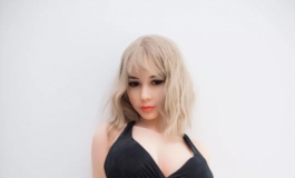 168+70#|她，怎一个美字了得