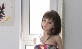 老吴代发---女玩家对实体娃娃的爱