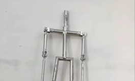 实体娃娃的材质~