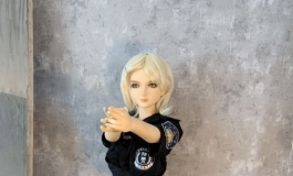 迷你特警~大号人形 手办