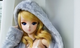 SMARTDOLL 新娃娃得要換上新的衣服