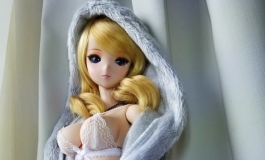 SMARTDOLL 新娃娃得要換上新的衣服
