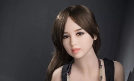 听说潮男们都挺喜欢“工装少女”，真的吗？