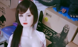 試穿內衣...
