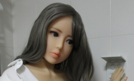 今晚别再离开我好吗？精灵千夏女友系写真集1