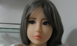今晚别再离开我好吗？精灵千夏女友系写真集1