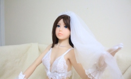 在梦里也想嫁给你！精灵千夏特别版<花嫁>写真集