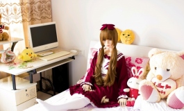 凌奈儿之酒红色礼服