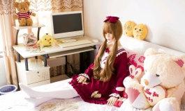 凌奈儿之酒红色礼服