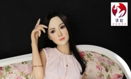 女人似花，佳期如梦。