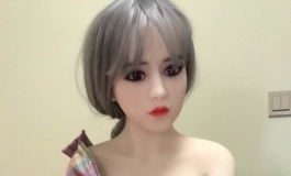 美好的一天由快递员的电话开始，158加热洛娜