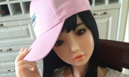 你的眼睛真好看，里面有日月、冬夏、晴雨、山川、花草...