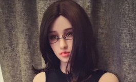 上午给妹子洗了个澡，拍了几张照
