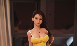 俊影依婷的硅胶版