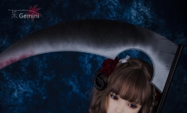 《晓晓重生-恶魔少女》那个我三年前接回来的小萝莉~
